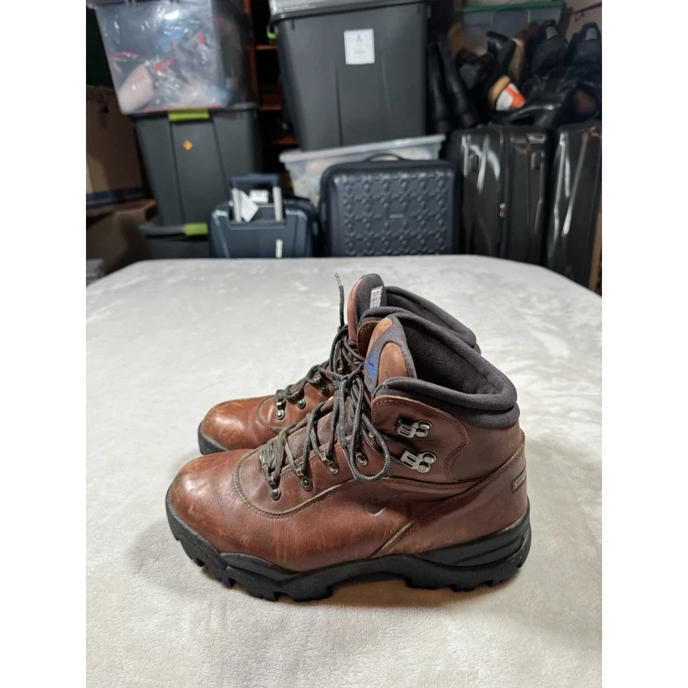RARE Vintage 90s Nike Hiking Boots Men Size 9.5 Brown Nakar ACG 90s Gorpcore